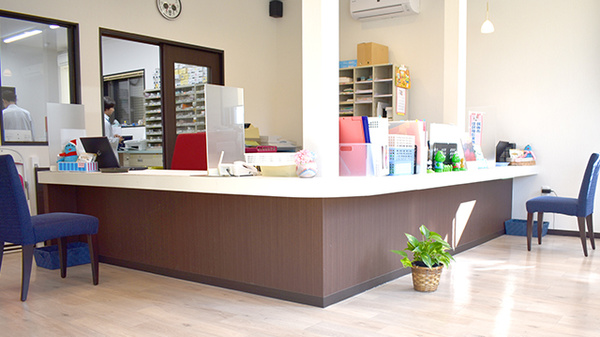 ハート薬局の受付/カウンター