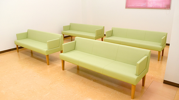 モリキ伊那インター薬局の待合スペース