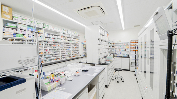 レデイ薬局中萩店の調剤室