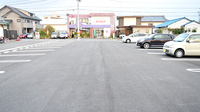 トマト調剤薬局 藍住店の駐車場