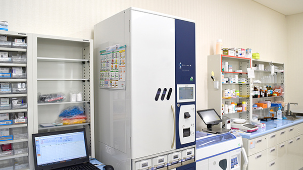 シミズ調剤薬局中央市民病院前店の調剤器具