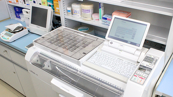 ドラッグセイムス青梅河辺6丁目薬局の調剤器具