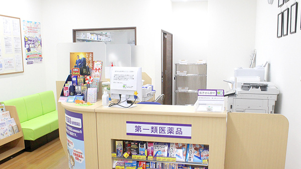 ウェルパーク薬局東村山東口店の受付/カウンター
