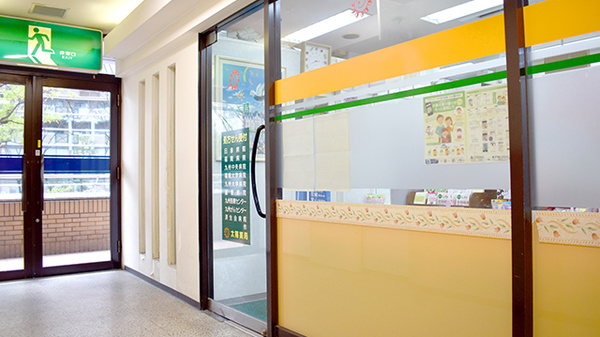 太陽薬局ピア高宮店の入口