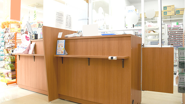 調剤薬局ツルハドラッグ天王寺真法院店の受付/カウンター