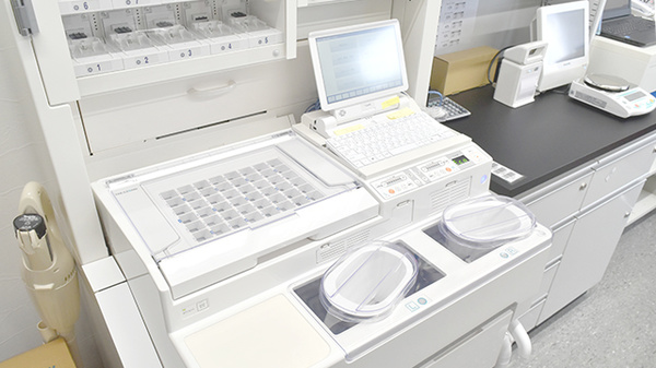 レデイ薬局別府店の調剤器具
