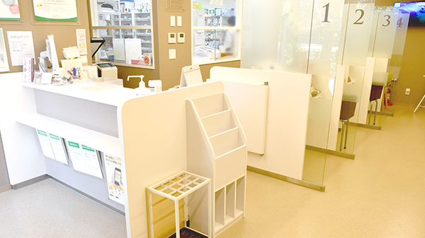 そうごう薬局　世田谷上町店の受付/カウンター