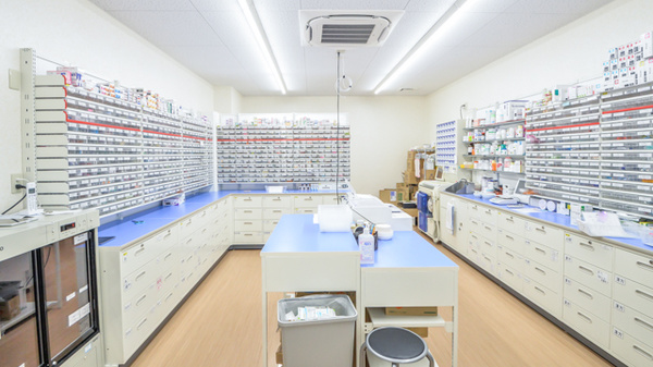 V・drug　中津川東薬局の調剤室