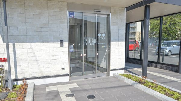 サツドラ薬局　南33条店の入口