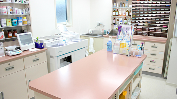 サンケア薬局 盛岡長橋店の調剤室