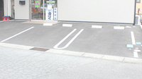 さんさん薬局の駐車場
