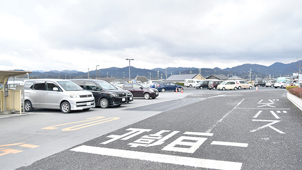 I&H滋賀甲南薬局の駐車場