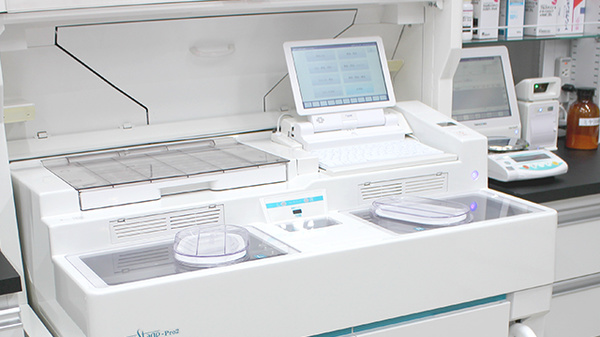 サンケア薬局　二戸堀野店の調剤器具