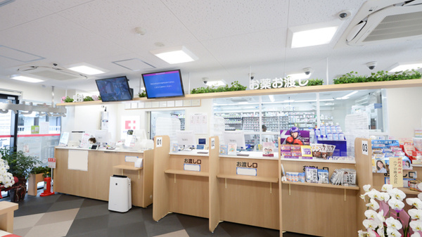 ココカラファイン薬局大阪国際がんセンター店の受付/カウンター