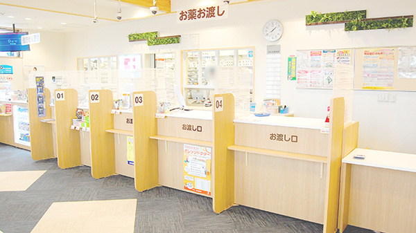 ココカラファイン薬局芳賀日赤病院前店の受付/カウンター