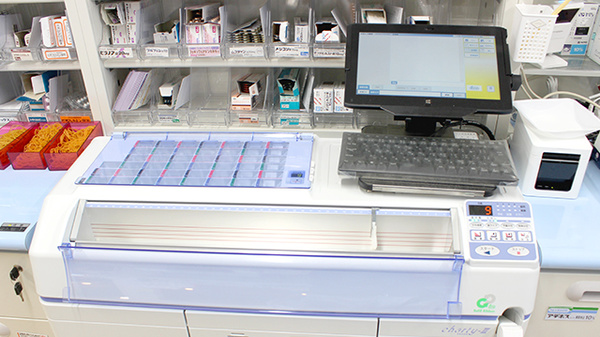 コムファ薬局　つくばみどりの店の調剤器具
