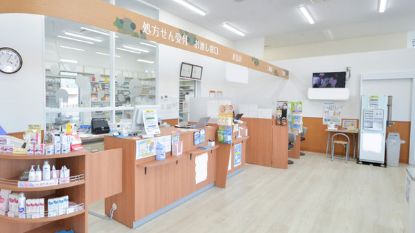 ツルハドラッグイオンタウン矢本調剤薬局の受付/カウンター