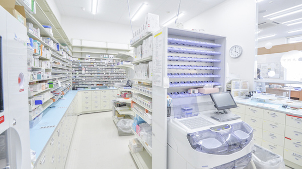 ツルハドラッグイオンタウン矢本調剤薬局の調剤室