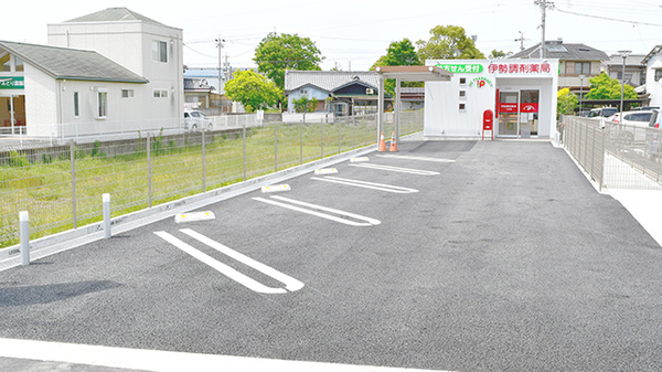 伊勢調剤薬局　一之木店の駐車場