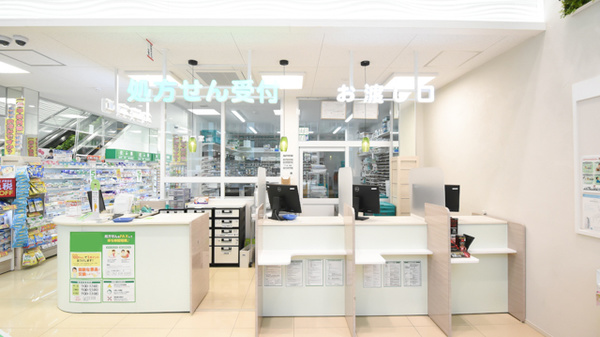 スギ薬局　名駅北店の受付/カウンター