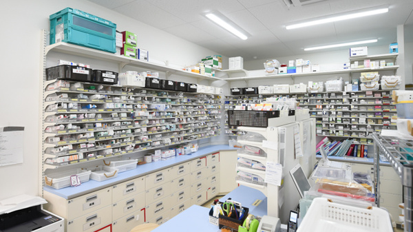 スギ薬局　名駅北店の調剤室