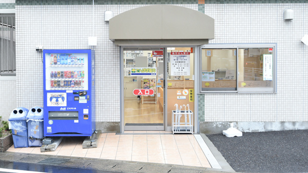 たんぽぽ薬局　知立店の入口