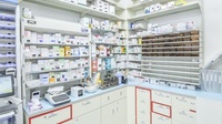 調剤薬局ツルハドラッグ仙台長町店の薬棚