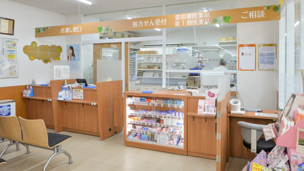 調剤薬局ツルハドラッグ大阪南住吉店の受付/カウンター