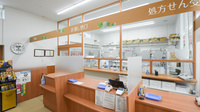 調剤薬局ツルハドラッグキセラ川西店の受付/カウンター
