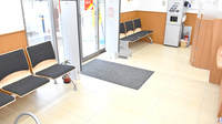調剤薬局ツルハドラッグ長津田みなみ台店の待合スペース