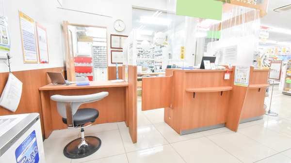 調剤薬局ツルハドラッグ石巻広渕店の受付/カウンター