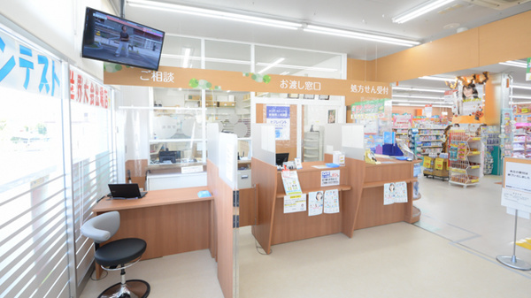 調剤薬局ツルハドラッグ大津石山店の受付/カウンター