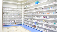 薬局くすりの福太郎東松戸店の薬棚