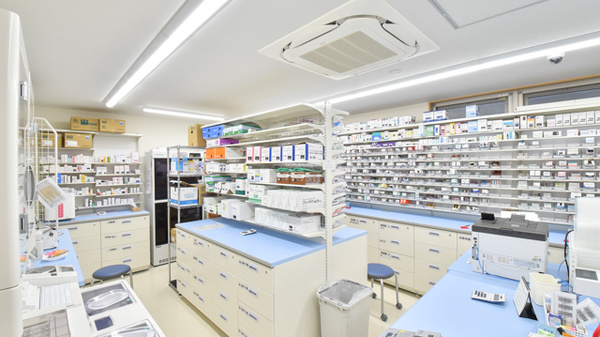 ウォンツ薬局　呉共済病院前店の調剤室