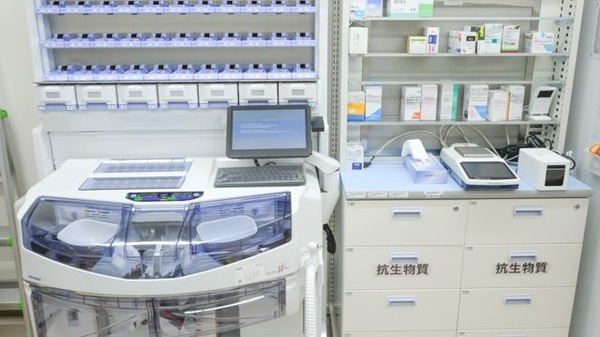 ウォンツ中須薬局の調剤器具