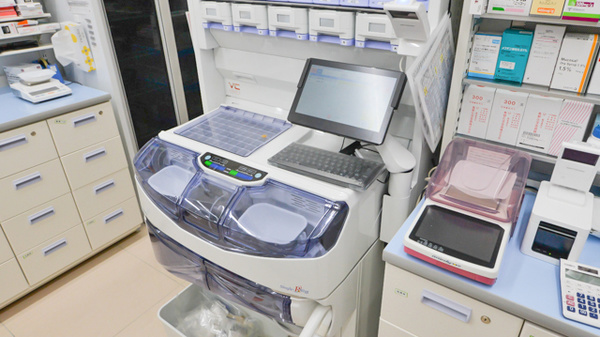 ウェルネス薬局北田町店の調剤器具