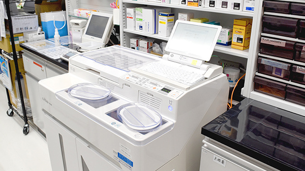 レデイ薬局今里店の調剤器具
