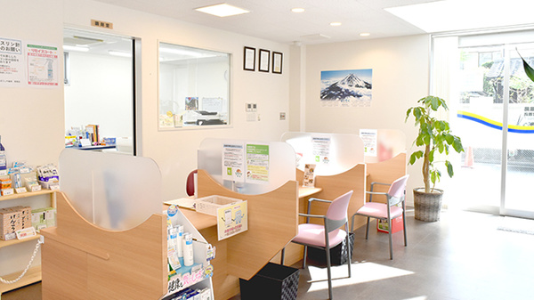 ぼうしや薬局　宮西店の受付/カウンター