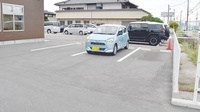 スマイル薬局花瀬店の駐車場