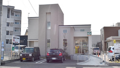 グリーン薬局黒髪店の外観