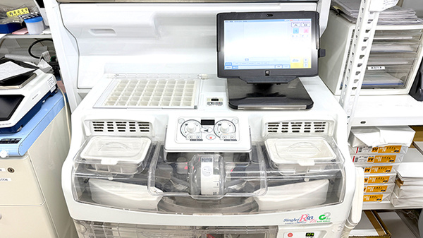 花・花薬局平出店の調剤器具