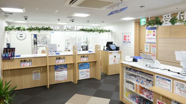 ココカラファイン薬局ビエラ茨木新中条店の受付/カウンター