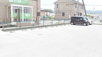 タウン薬局　本郷店の駐車場