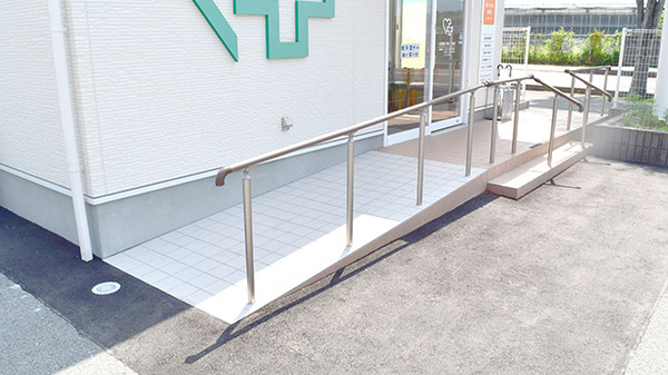 大賀薬局　早良一丁目店のバリアフリー設備