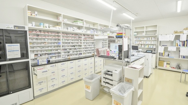 たんぽぽ薬局　みよし店の調剤室