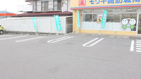 モリキ諏訪城南薬局の駐車場