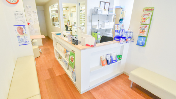 あおば調剤薬局の受付/カウンター