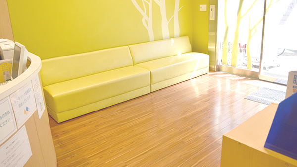 大泉グリーン薬局の待合スペース