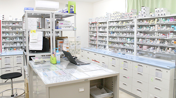 ドリーム薬局　安曇川店の調剤室