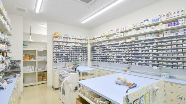 スギ薬局　西賀茂店の調剤室